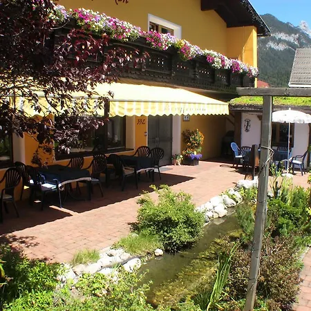 Bergfrieden Leutasch/seefeld Guest house 3*