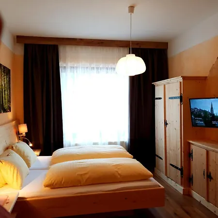 Konukevi Bergfrieden Leutasch/seefeld