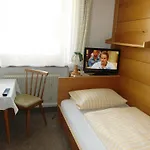 Bergfrieden Leutasch/seefeld בית הארחה ליוטאש