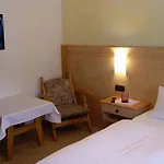 Bergfrieden Leutasch/seefeld ロイタシュ
