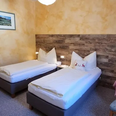 Gasthuis Bergfrieden Leutasch/seefeld 3*