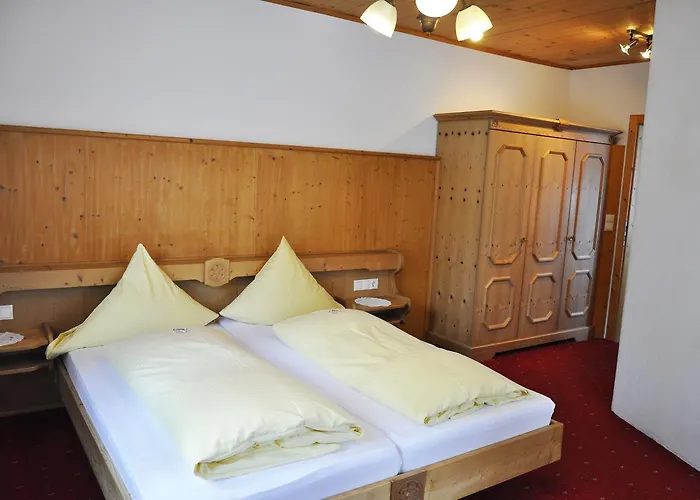 게스트하우스 Bergfrieden Leutasch/seefeld 3*