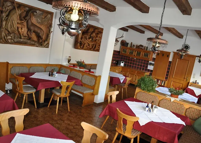 게스트하우스 Bergfrieden Leutasch/seefeld 3*