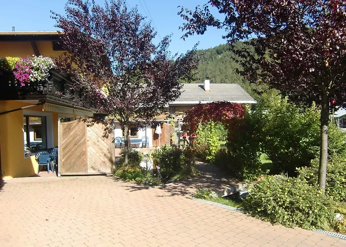 Bergfrieden Leutasch/seefeld 3* 로이타쉬