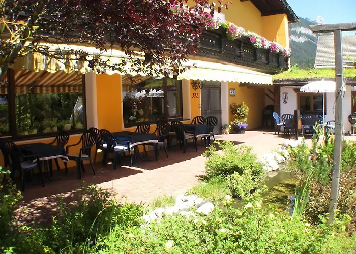 게스트하우스 Bergfrieden Leutasch/seefeld 3*